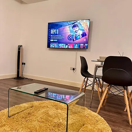 Apartment 1 Bedroom Apartment, Free Parking, Broad Street, Birmingham